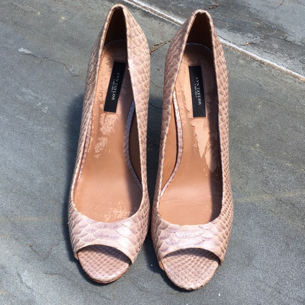 Anne Taylor High Heels